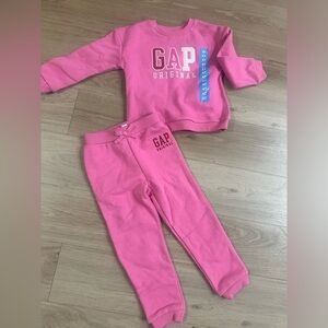 GAP Kids Vibrant Pink Outfit sweater N sweat pants